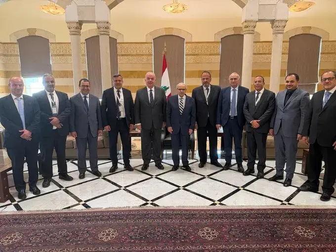 نواف سلام يطّلع على خطة استعادة خدمات الاتصالات في جنوب لبنان