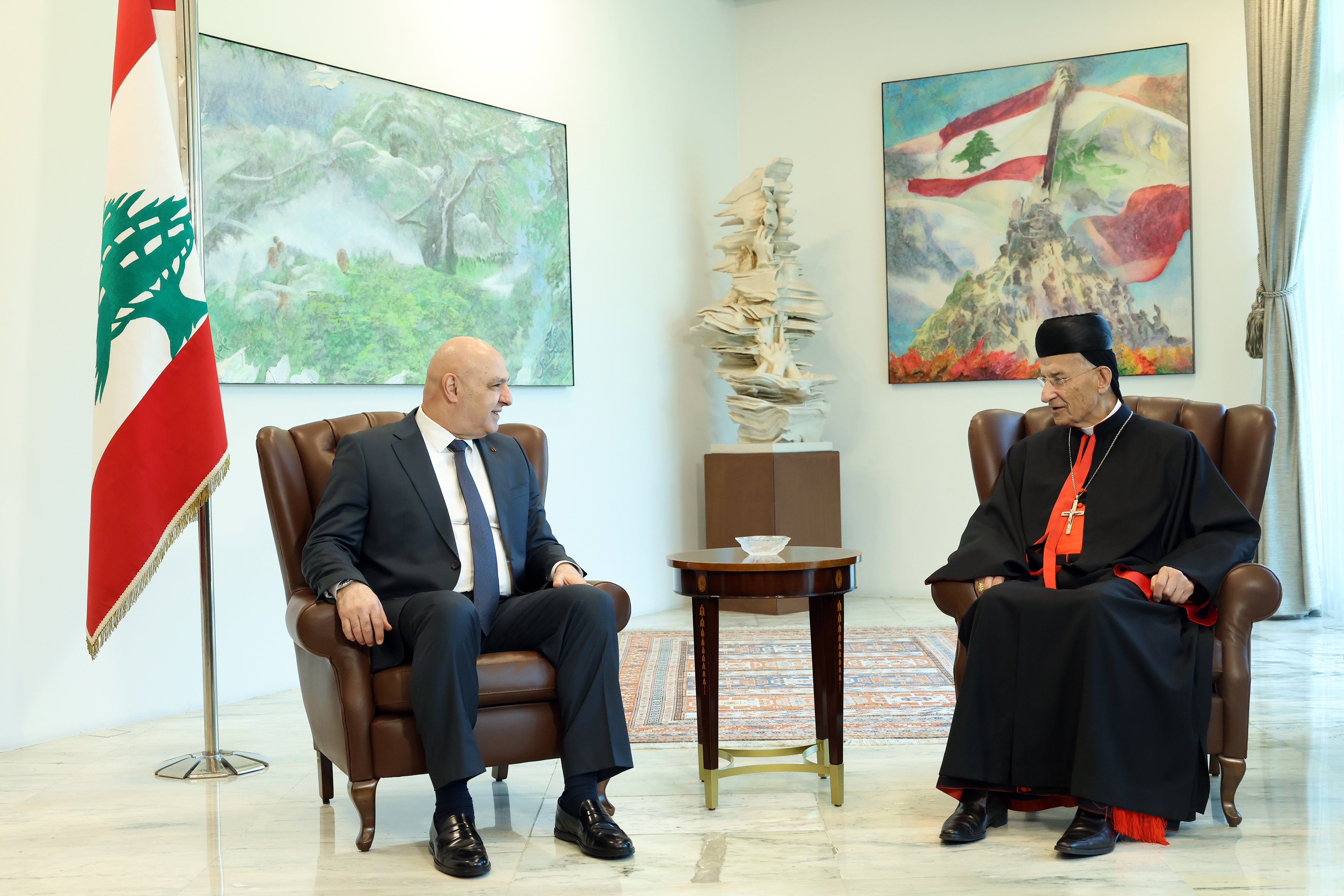 الراعي من بعبدا : الفاتيكان يدعم لبنان والمرحلة تتطلب الالتفاف حول الدولة ومؤسساتها