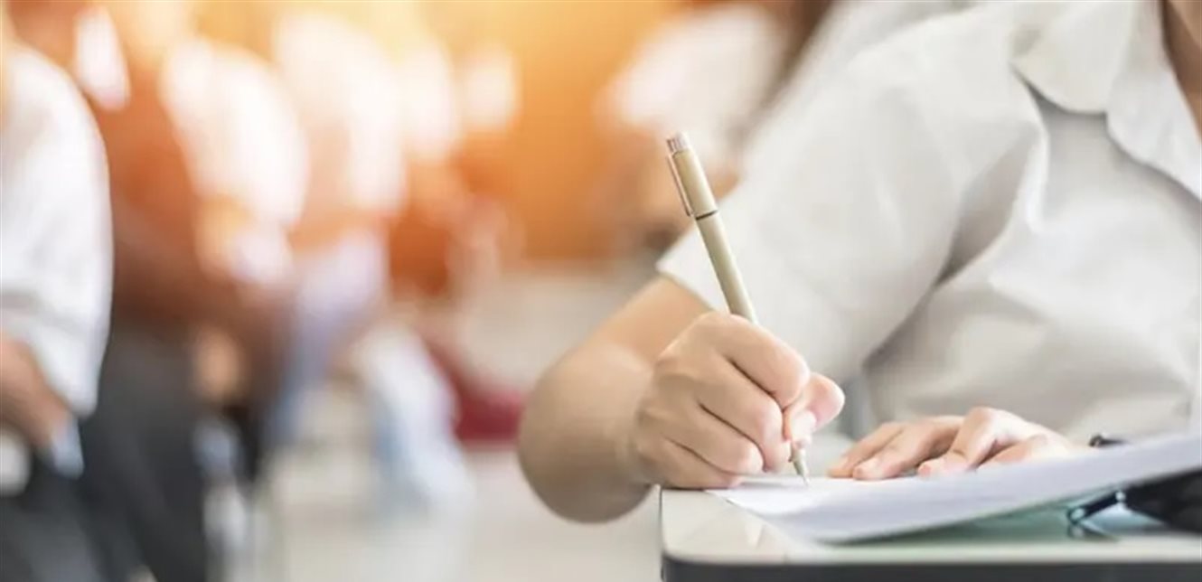 رسميا... لا إمتحانات رسمية والإفادات وفق شروط