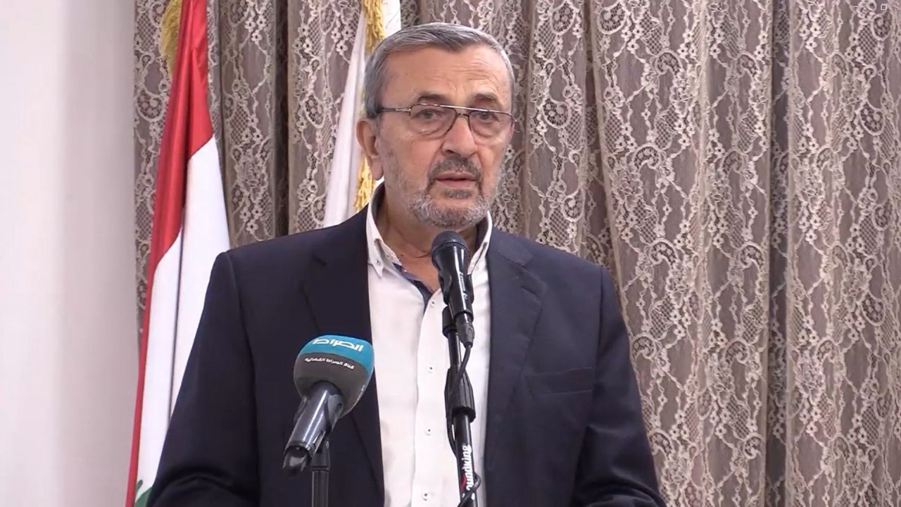 النائب عز الدين: على السلطة وقف التفاوض المباشر الى حين التزام العدو وقف النار