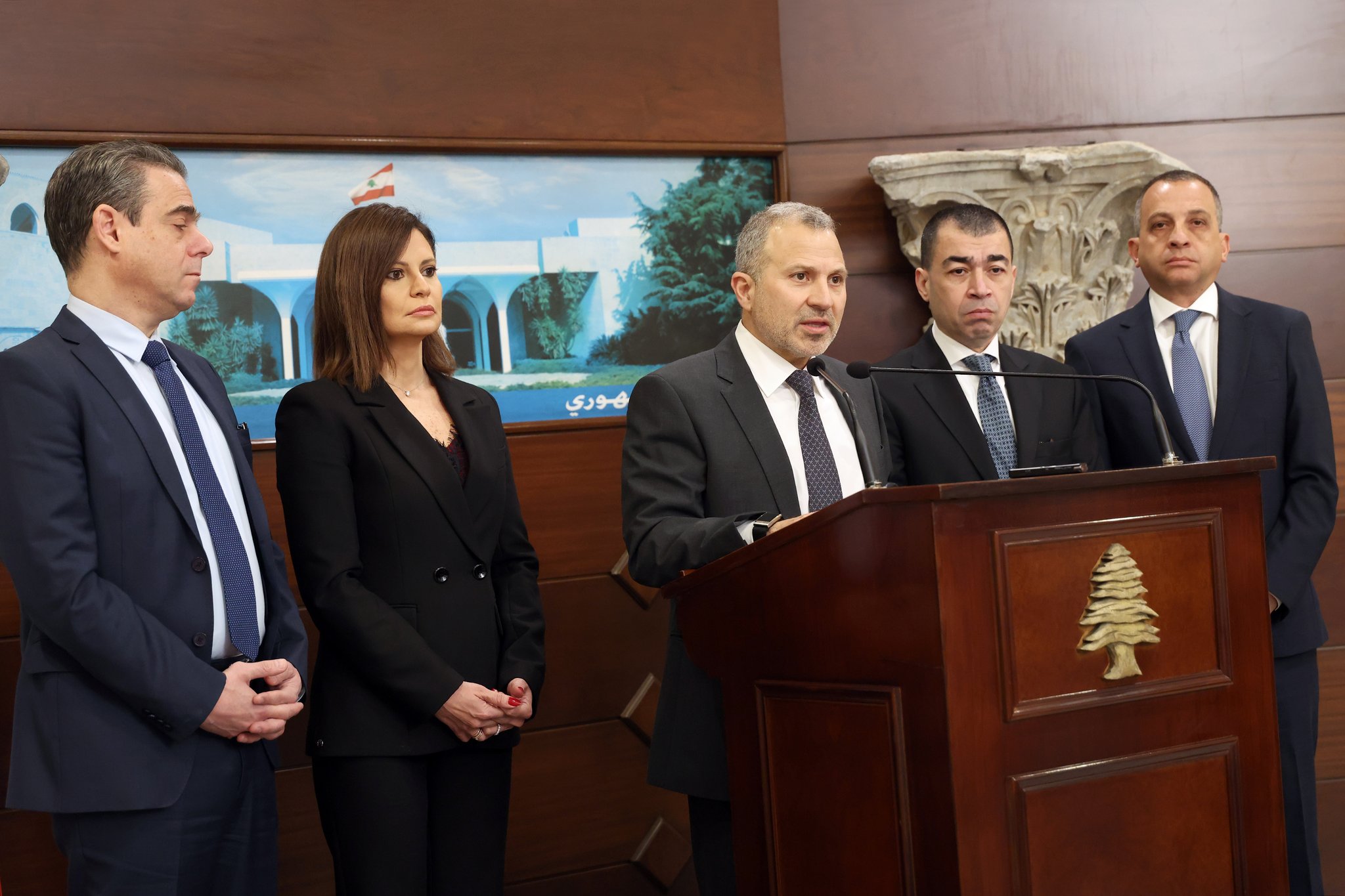 باسيل من بعبدا يطرح مبادرة "حماية لبنان": حوار داخلي وحصرية السلاح بيد الدولة