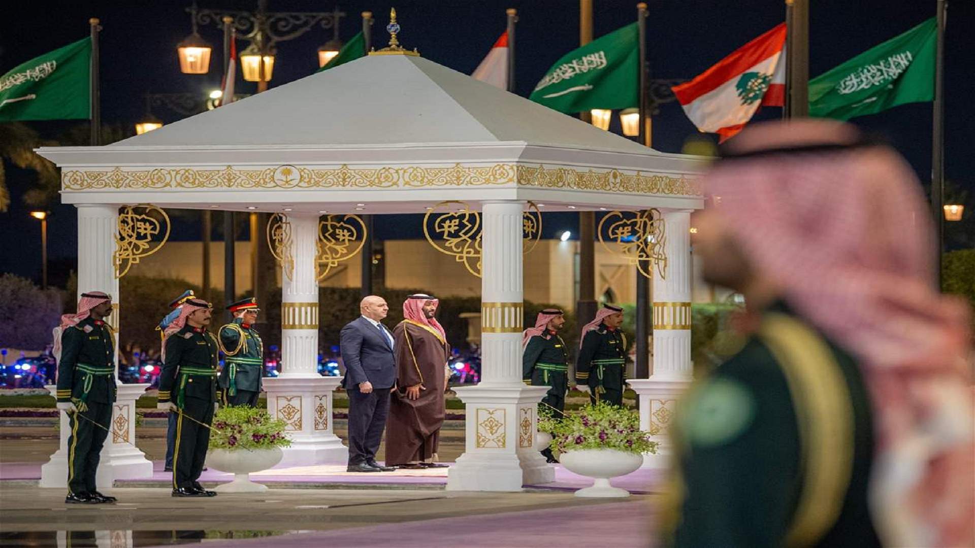 عون وولي العهد السعودي يبحثان الأوضاع في لبنان والمنطقة