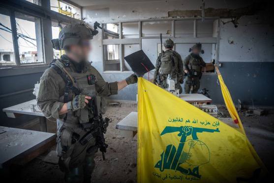 الجيش الإسرائيلي يزعم: عثرنا على وسائل قتالية داخل مدرسة