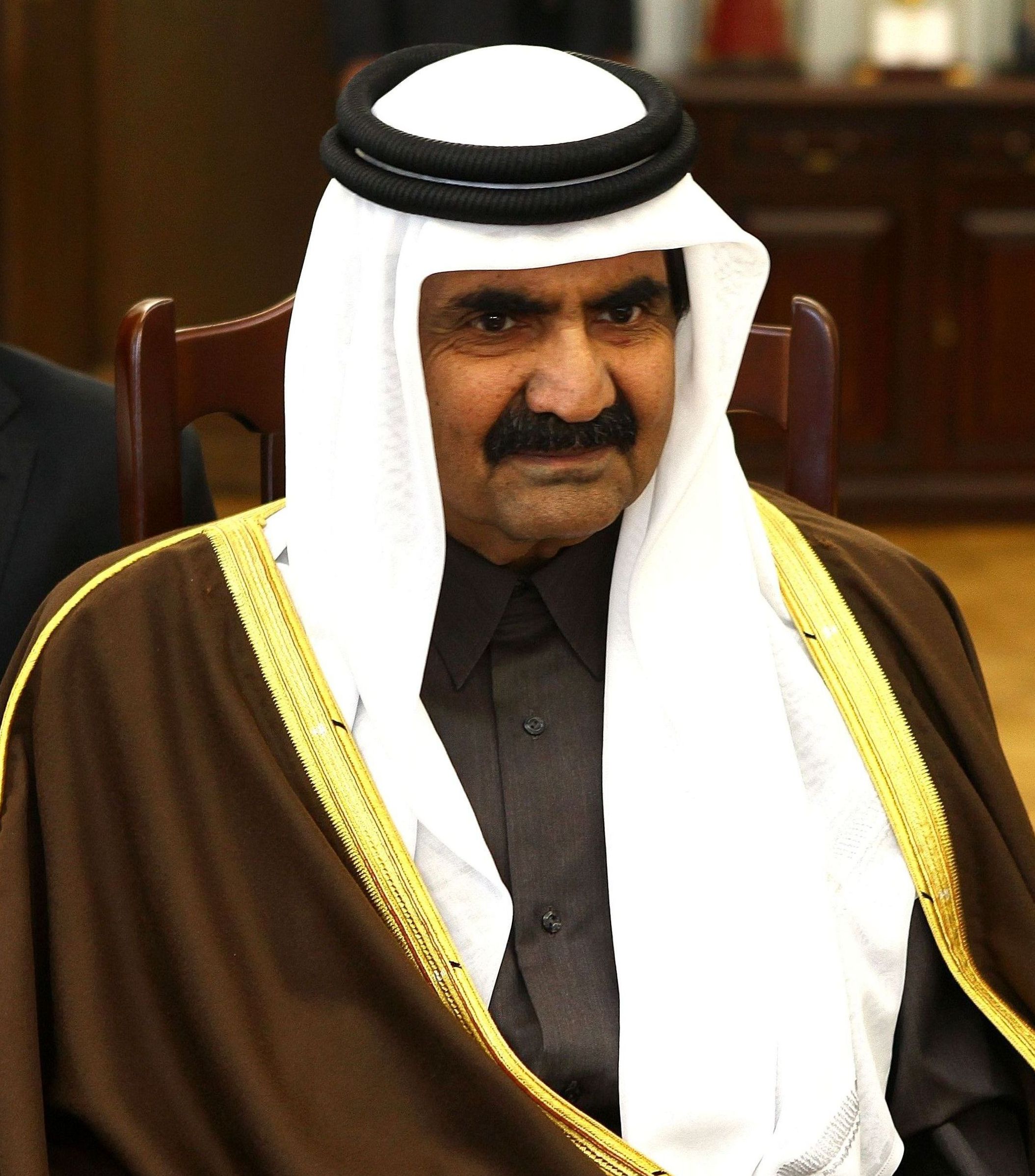 وفاة أمير قطر عن 74 عاماً