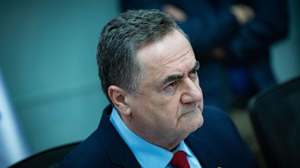 نعيدها للوراء... كاتس: سنواصل ضرب إيران مع الجيش الأميركي