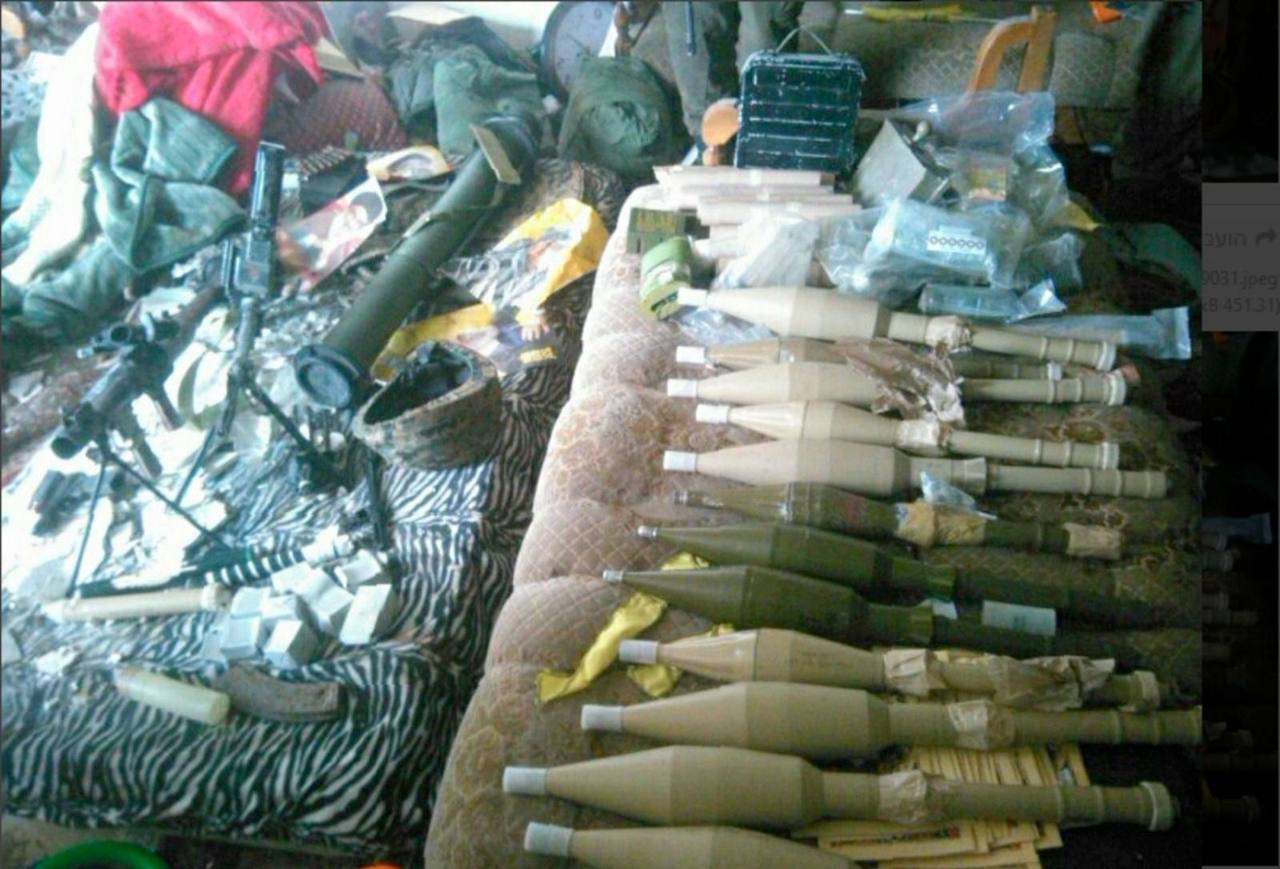 إسرائيل: القضاء على مسلحين من "الحزب" وضبط صواريخ وعبوات خلال عملية في الجنوب