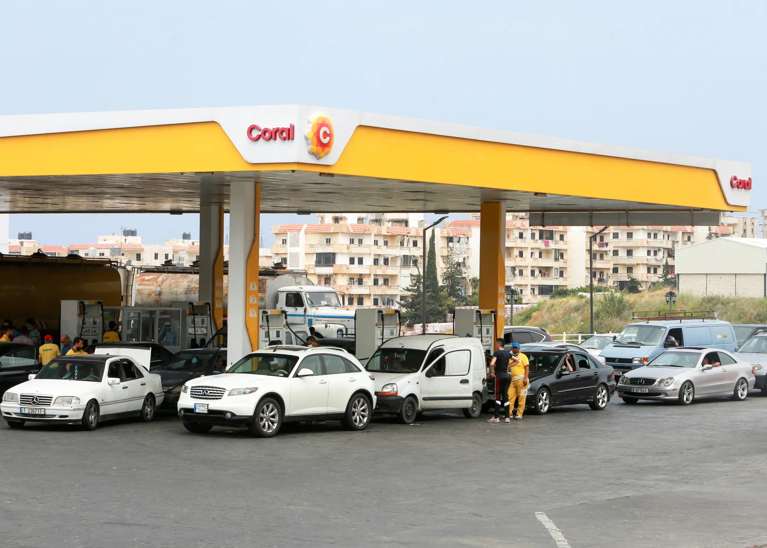 Warning from the economy: No monopoly and no smuggling of fuel
