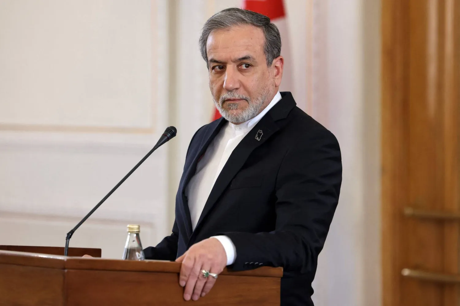 "احترموا ⁠توقيعكم"... عراقجي: لا مفاوضات إذا استمرت التهديدات