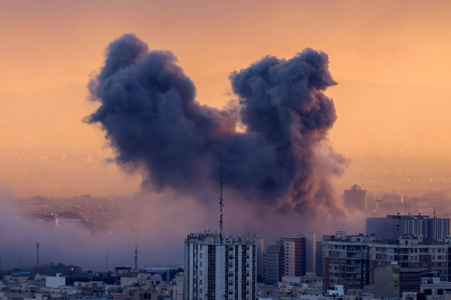 الجيش الأميركي يعلن انتهاء أحدث غاراته  على إيران