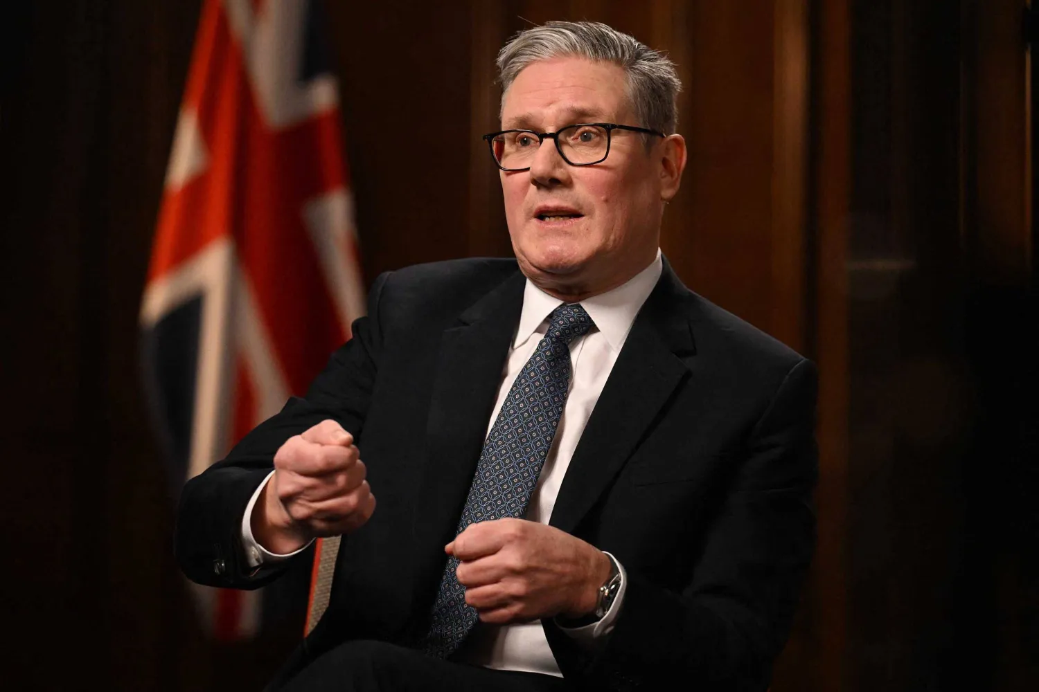 لا يجب عرقلة حرية الملاحة"... ستارمر: ندعم المفاوضات ونزع سلاح حزب الله