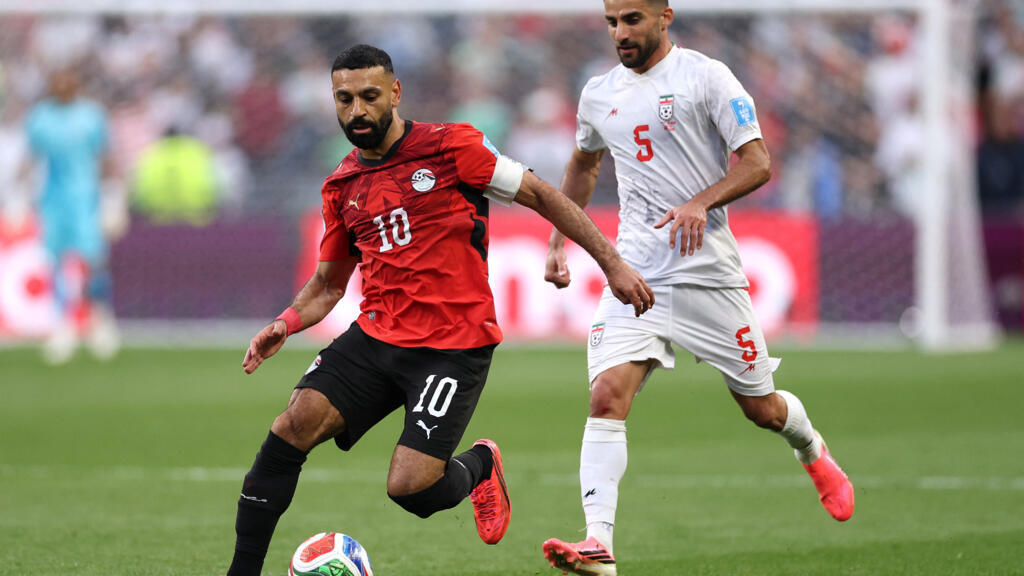 منتخب مصر يتعادل مع منتخب إيران وينهي دور المجموعات وصيفاً