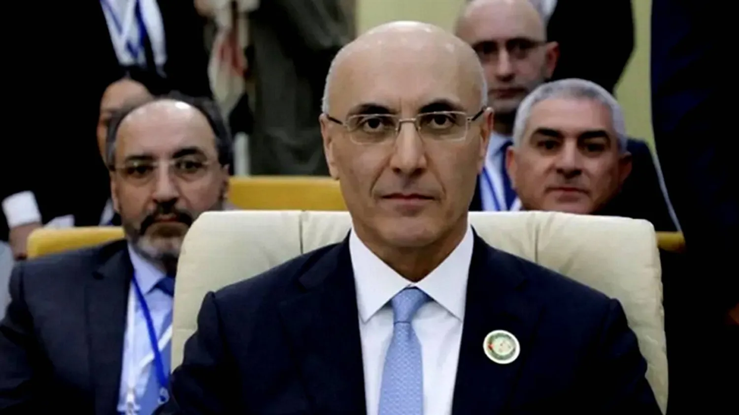 أولوية قصوى... الحجار يدعو للالتزام بآلية تنظيم التظاهرات
