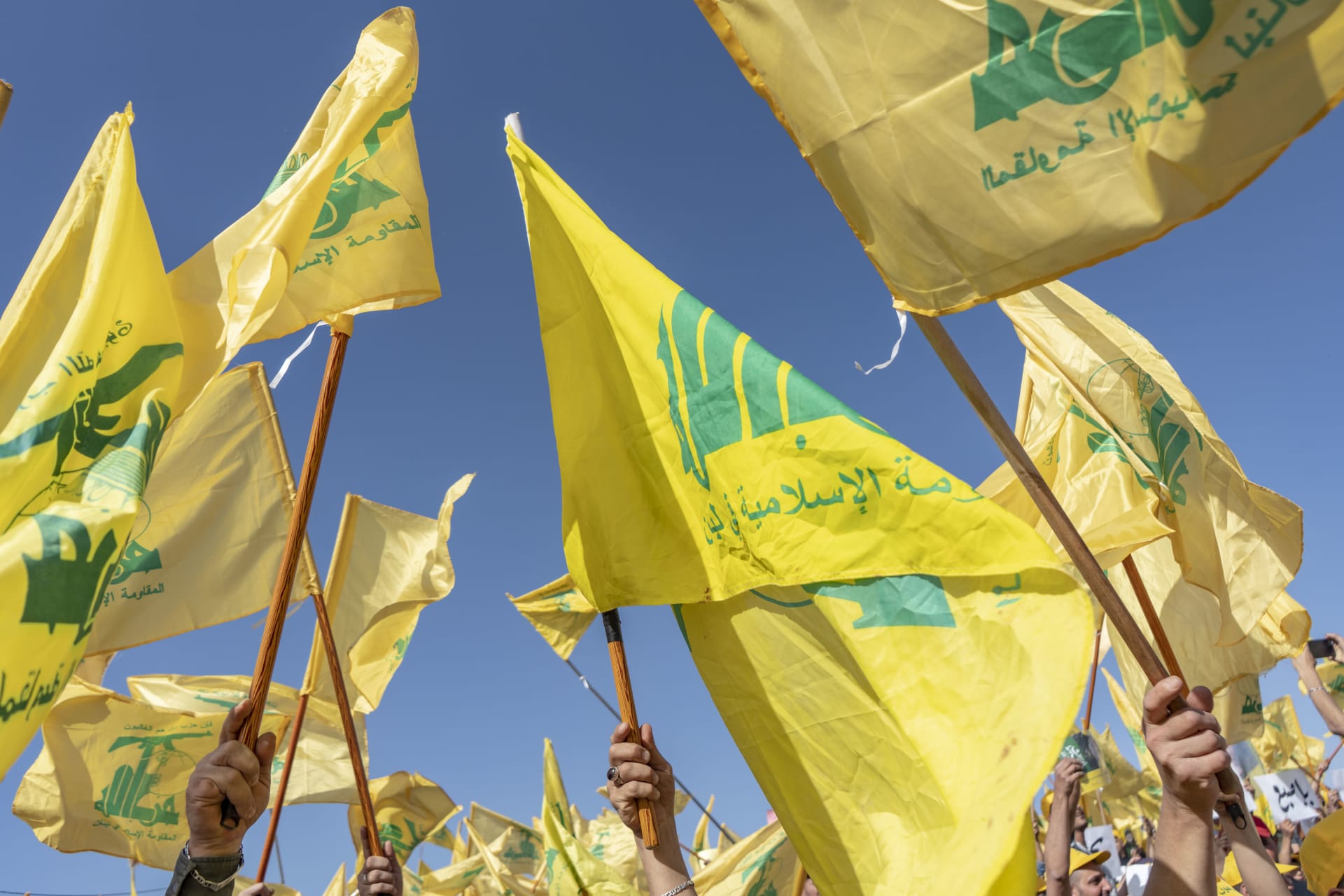 لا علاقة لنا بلائحة الأسماء"... حزب الله: لم نكن يومًا في موقع تصنيف الناس