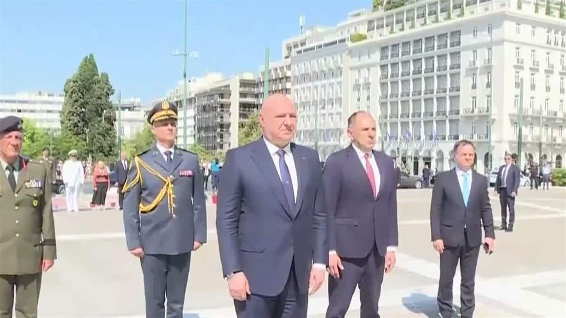 عون: المصالح مع اليونان من عمر التاريخ