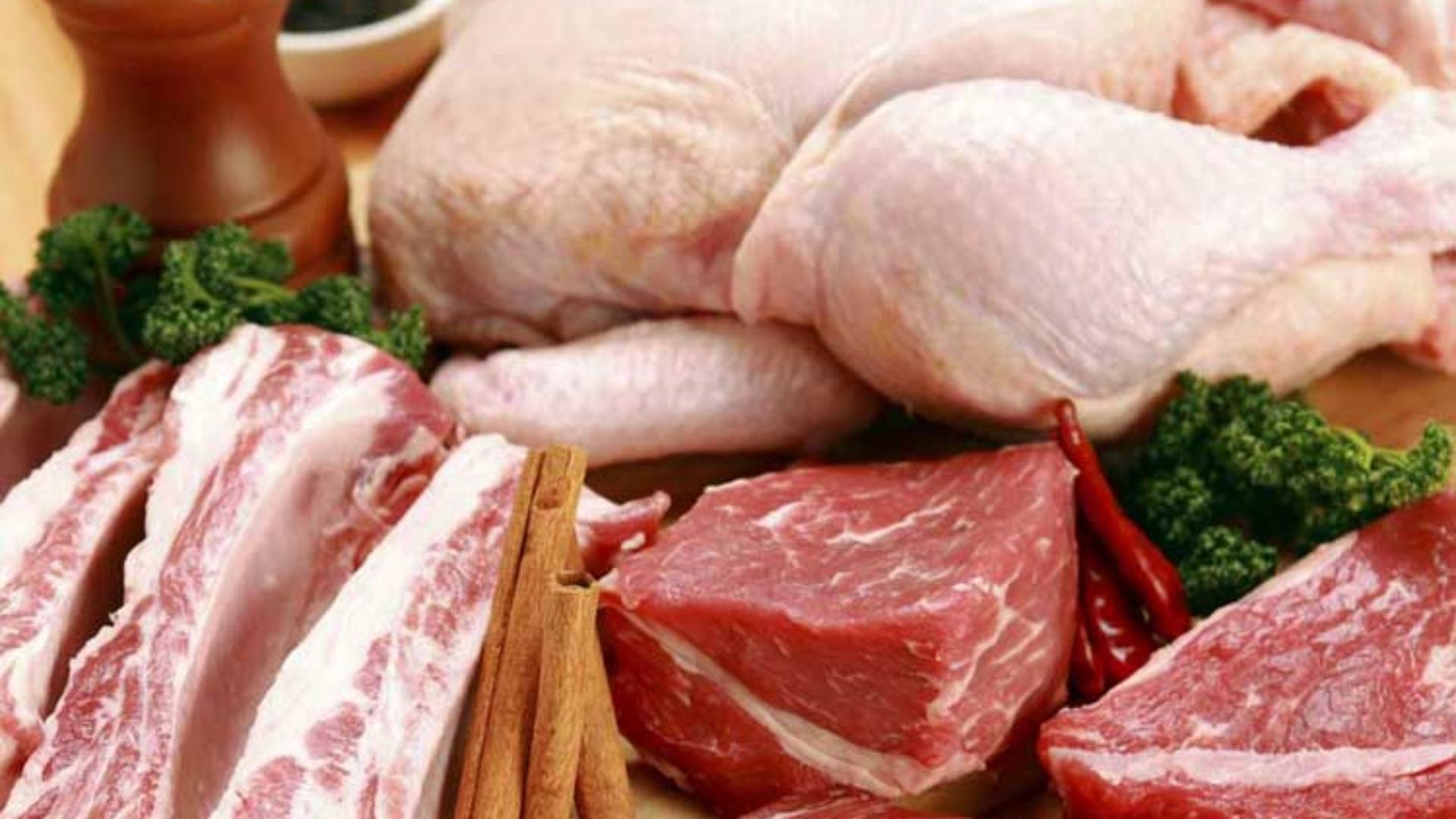 مخالفات غذائية في العاقبية... إقفال محل وملحمة ومسلخ دجاج