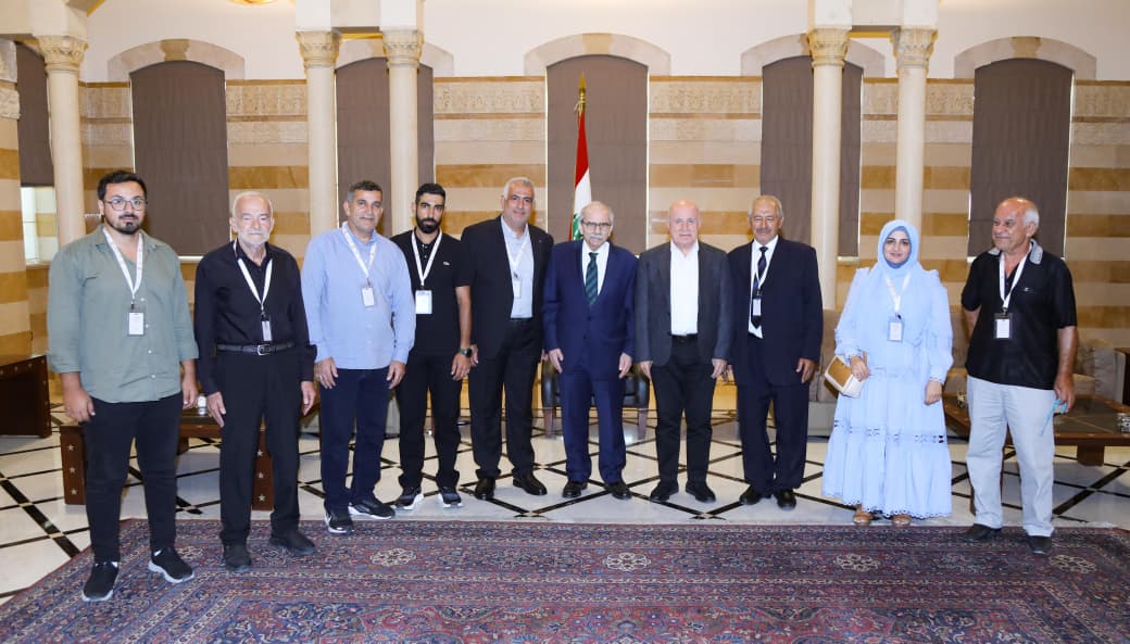 سلام لوفد من بلدية فرون: عودتكم هدف وطني تلتزم به الدولة