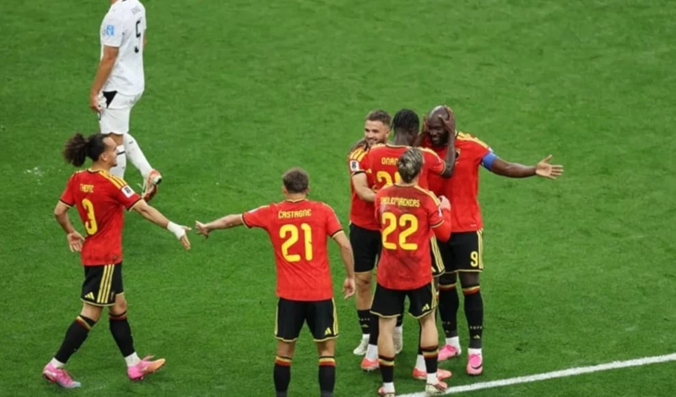 بلجيكا تسحق نيوزيلندا وتتأهل إلى دور الـ32 من كأس العالم